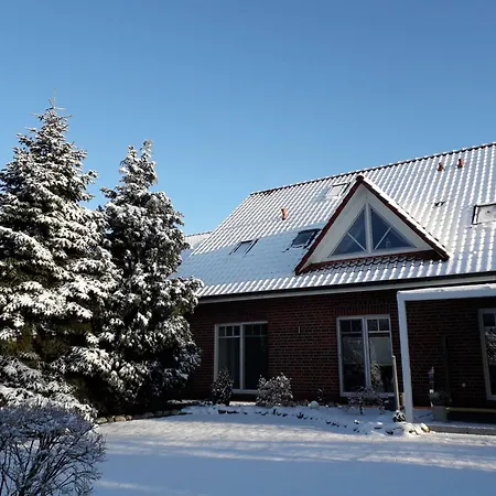 Haus Bikker アパート *