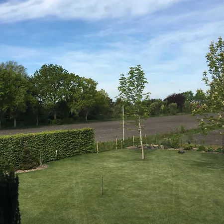 Haus Bikker アパート Ihlow