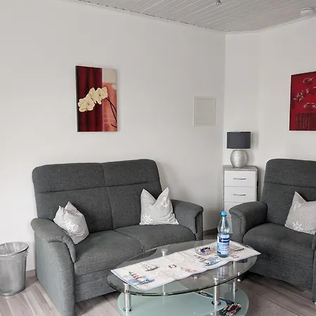 Haus Bikker * Ihlow (Aurich)