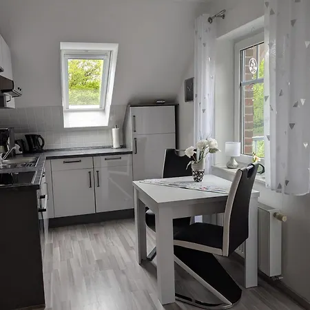 Haus Bikker * Ihlow (Aurich)
